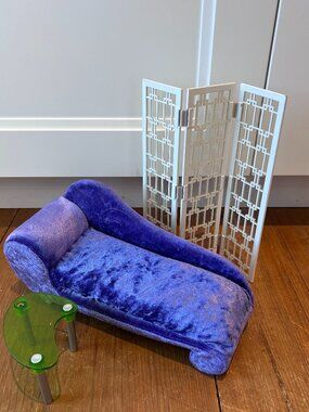 Barbie Fashion Fever purple Velvet Sofa Set, couch, table, screen divider 2005